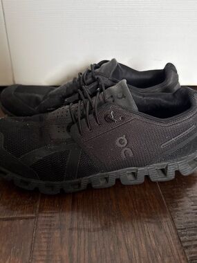 On Running Cloud Black Mesh Running Shoes - Woman